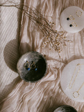 Carica l'immagine nel visualizzatore di Gallery, Orecchini Juno