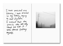 Carica l'immagine nel visualizzatore di Gallery, Libro I carry Her Photo with Me - Lindokuhle Sobekwa