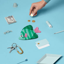 Carica l'immagine nel visualizzatore di Gallery, Don Fisher - Bustina Portamonete Moonyfish