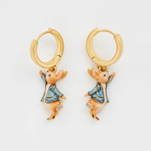 Carica l'immagine nel visualizzatore di Gallery, Fable England - Orecchini Huggie x Peter Rabbit