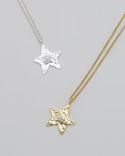 Carica l'immagine nel visualizzatore di Gallery, AVA Atelier - Collana Stella Oro con perla
