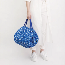 Carica l'immagine nel visualizzatore di Gallery, Shupatto - Compact Bag M - Ocean
