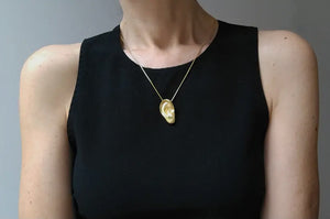 Collana Orecchio Surrealista