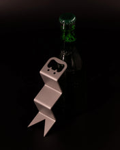 Carica l&#39;immagine nel visualizzatore di Gallery, Serpe Bottle Opener
