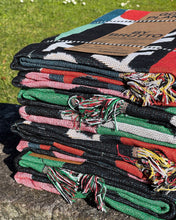 Carica l&#39;immagine nel visualizzatore di Gallery, Got Plans - Coperta Tappeto Tovaglia Arazzo
