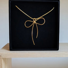 Carica l'immagine nel visualizzatore di Gallery, Collana Lacito
