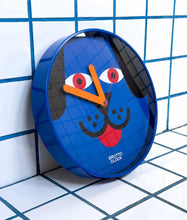 Carica l'immagine nel visualizzatore di Gallery, Brutto Design - Orologio Doggo
