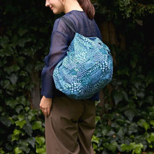 Carica l'immagine nel visualizzatore di Gallery, Shupatto - Compact Bag M - Scent of Herbs
