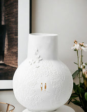 Carica l&#39;immagine nel visualizzatore di Gallery, Vaso Grande A Walk in the Park
