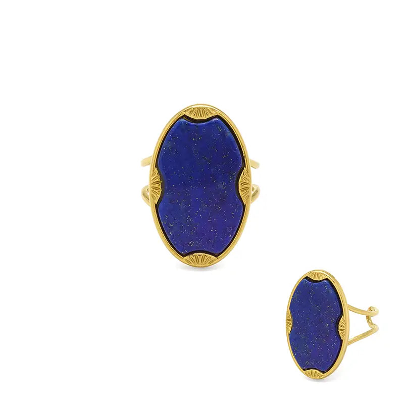 Anello con piastrina ovale incisa a conchiglia