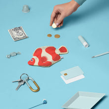 Carica l&#39;immagine nel visualizzatore di Gallery, Don Fisher - Bustina Portamonete Pesce Pagliaccio
