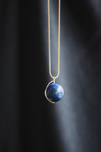 Carica l&#39;immagine nel visualizzatore di Gallery, Collana Terra Mappamondo
