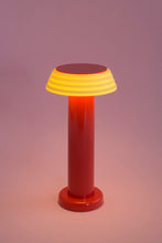Carica l&#39;immagine nel visualizzatore di Gallery, Lampada Portatile Ricaricabile Sowden PL1
